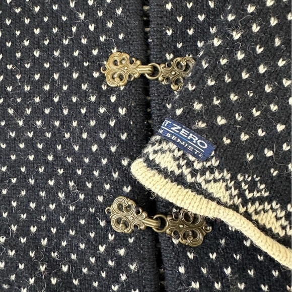 [SOLD] VINTAGE point zero 100% wool nordic fair isle navy blue grandma cardigan - Picture 8 of 11